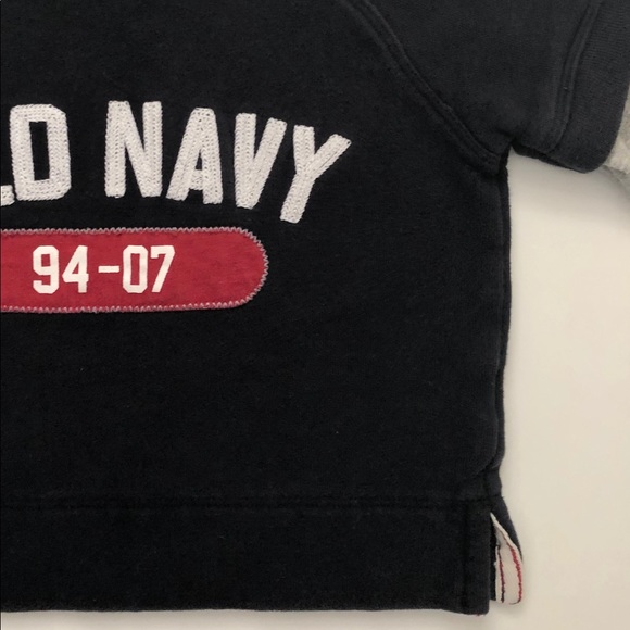 Old Navy Baby Boy Sweatshirt Size 6-12M - Picture 4 of 7